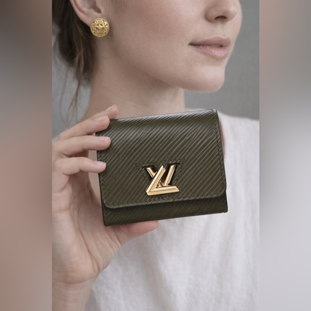 Louis Vuitton Epi Twist Wallet